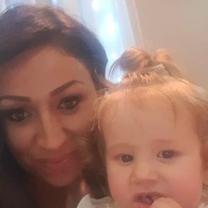 Meet your Posher, Melissa zam zam